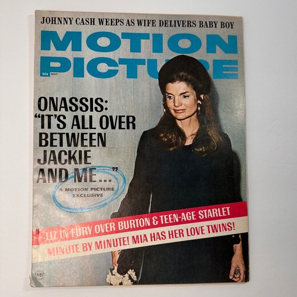 Vintage 1969 Motion Picture Magazine — Jackie O, Johnny Cash, Hollywood Gossip! - Picture 1 of 11